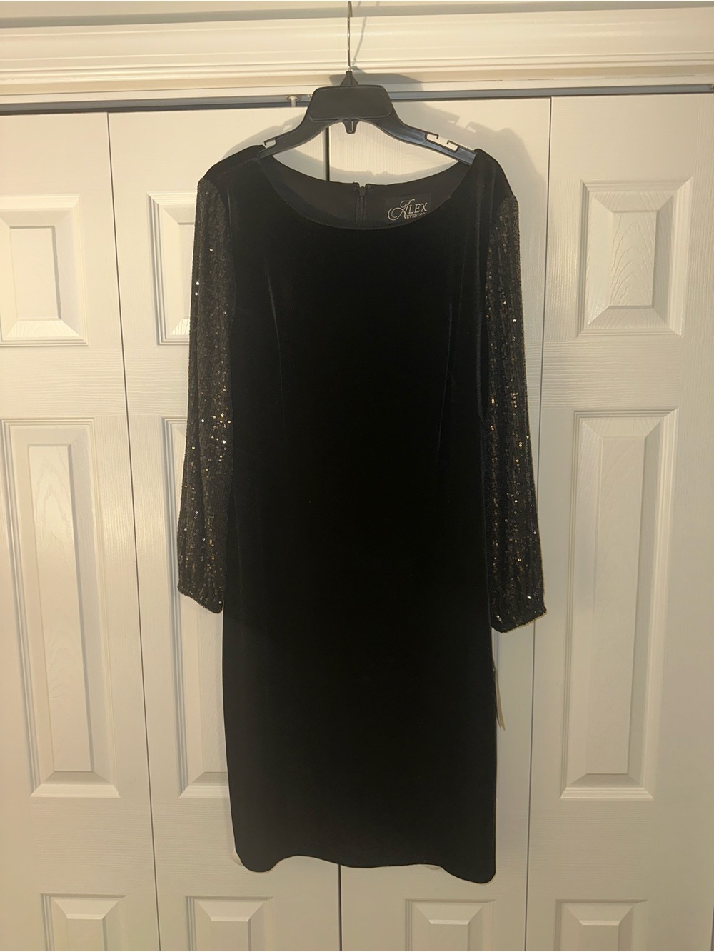 NWT Alex Evenings Short Sheath Dress w/Long Sequin Bubble Hem Sleeves- Size 14
